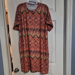 Women’s Orange Patterned Short-Sleeve Dress